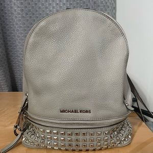 Perfect backpack, very comfortable